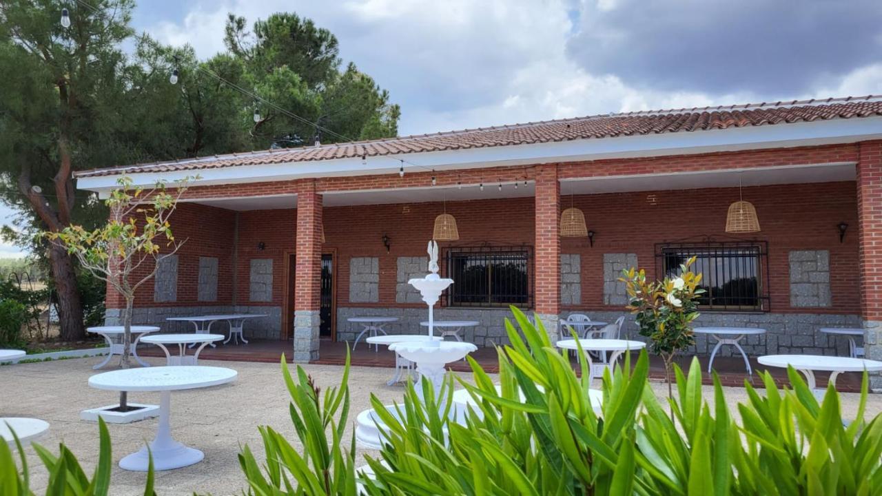 Casa di campagna Hostal San Martin De Montalban